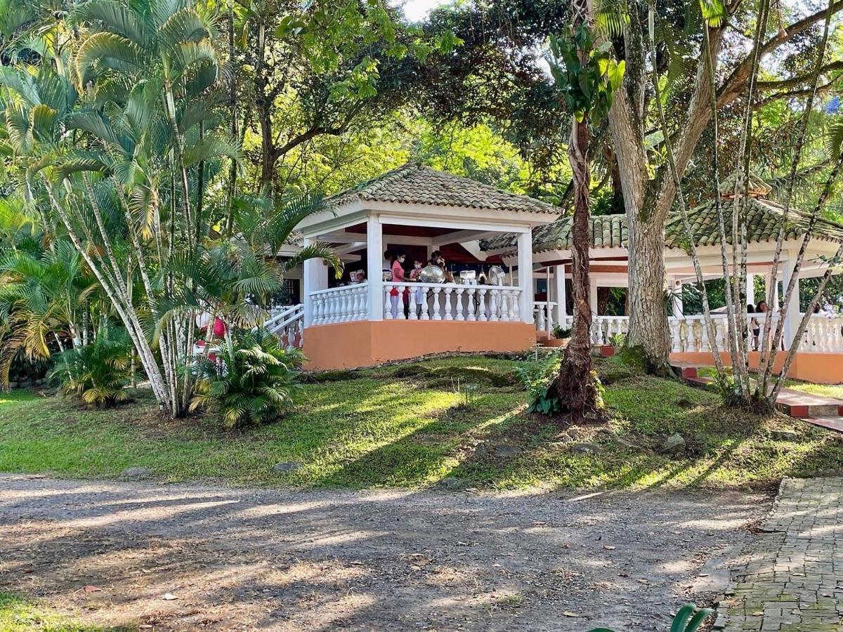 Hotel Hacienda El Diamante Villeta Luaran gambar