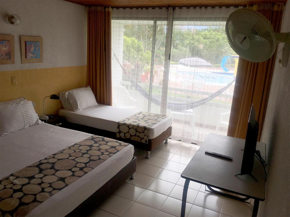 Hotel Hacienda El Diamante Villeta Luaran gambar